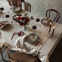Duk Christmas Check 140x240cm Vit/Röd