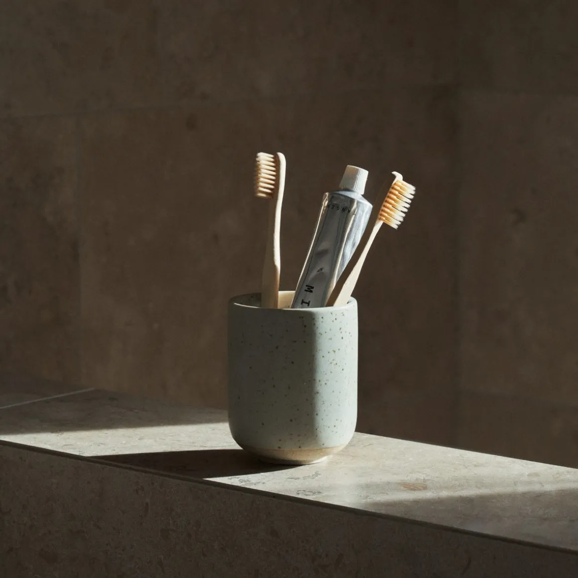 Tandborstmugg 7,5x9,5cm Porslin Beige