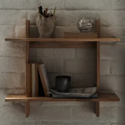 Vägghylla Trä